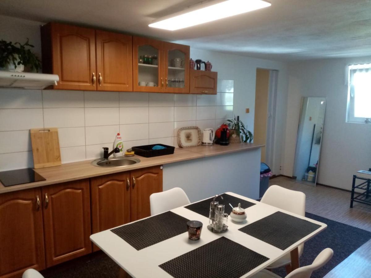 룸부르크 Podkrovni Apartman Tereza 아파트 외부 사진